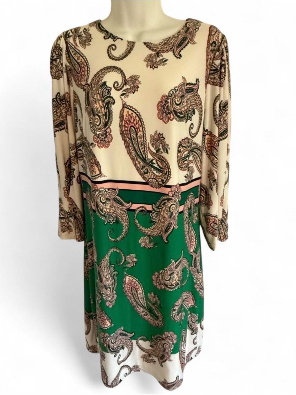 Size 12 Vince Camuto Green & Cream Paisley Shift Dress